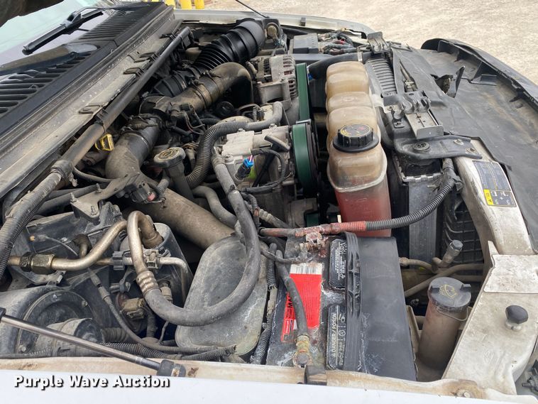 image for item DN8217 2002 Ford F550 Super Duty  bucket truck