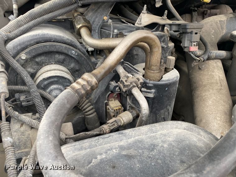 image for item DN8217 2002 Ford F550 Super Duty  bucket truck