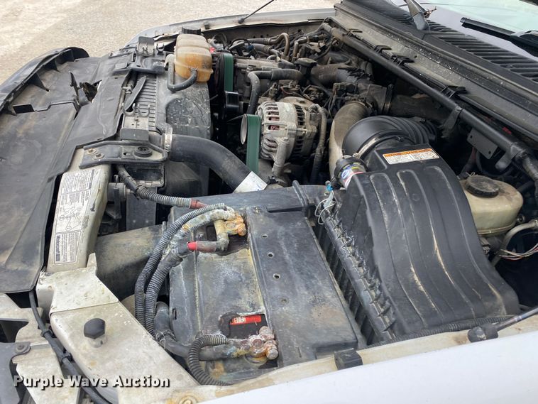 image for item DN8217 2002 Ford F550 Super Duty  bucket truck