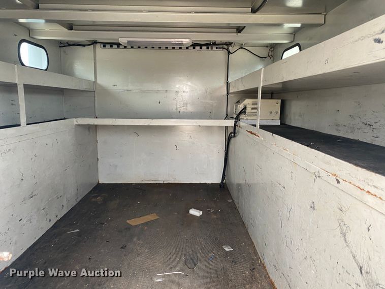 image for item DN8219 2017 Ford F550 Super Duty XL  Crew Cab bucket truck