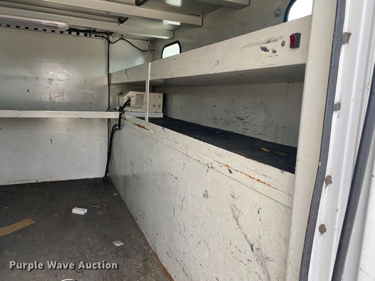 image for item DN8219 2017 Ford F550 Super Duty XL  Crew Cab bucket truck