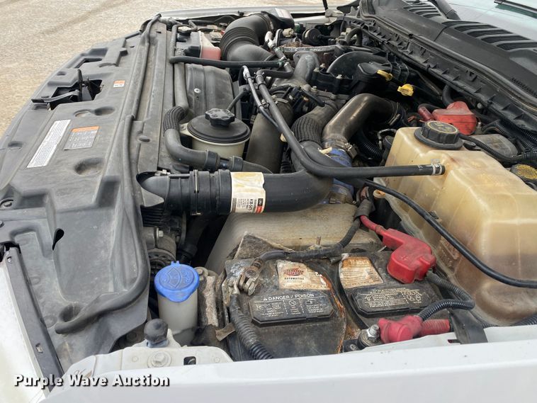 image for item DN8219 2017 Ford F550 Super Duty XL  Crew Cab bucket truck