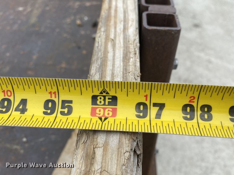 image for item DN8222 2006 International 4300 SBA  flatbed truck