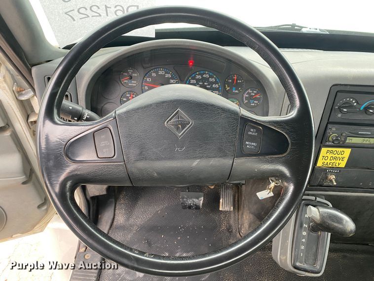 image for item DN8222 2006 International 4300 SBA  flatbed truck