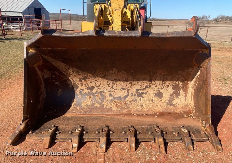 image for item DN8248 2006 John Deere 655C Series II  track loader