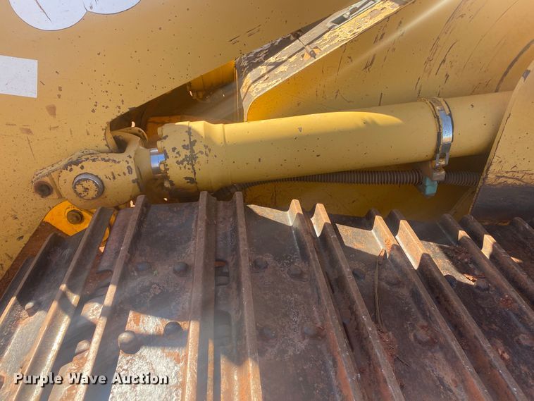 image for item DN8248 2006 John Deere 655C Series II  track loader