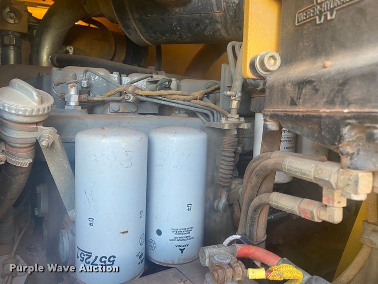 image for item DN8248 2006 John Deere 655C Series II  track loader