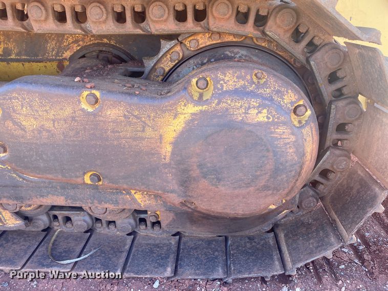 image for item DN8248 2006 John Deere 655C Series II  track loader