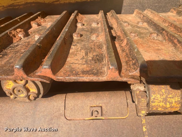 image for item DN8248 2006 John Deere 655C Series II  track loader