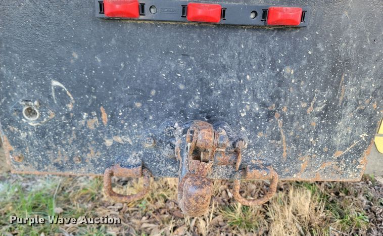 image for item DO1486 1995 Ford F800  dump truck