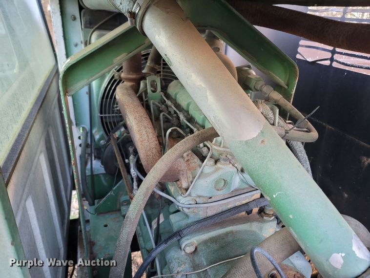 image for item DO1486 1995 Ford F800  dump truck