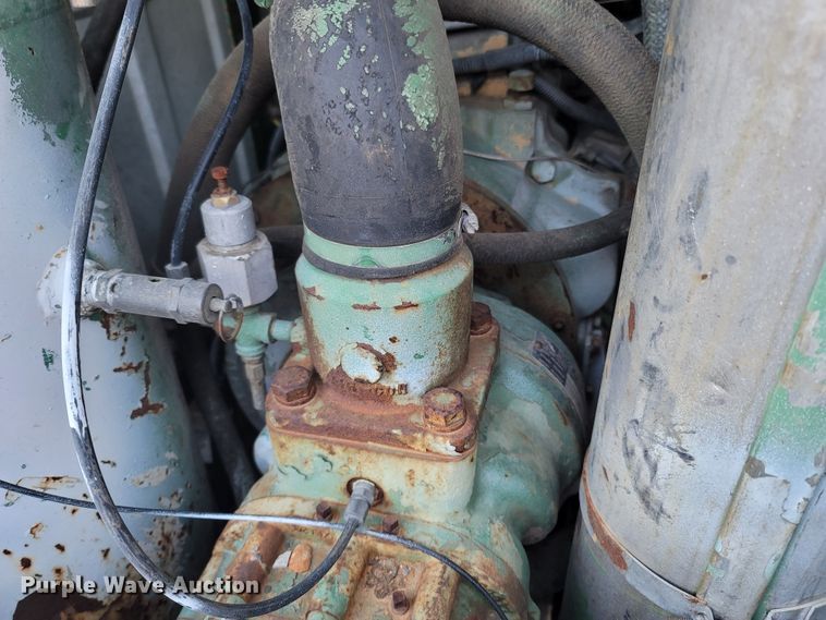 image for item DO1486 1995 Ford F800  dump truck