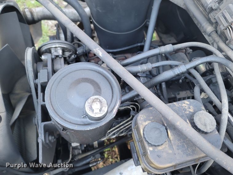 image for item DO1486 1995 Ford F800  dump truck