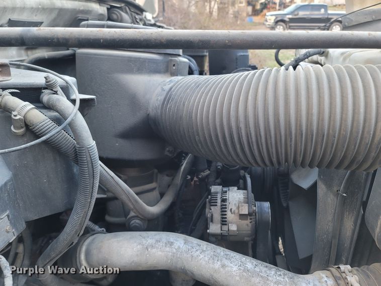 image for item DO1486 1995 Ford F800  dump truck