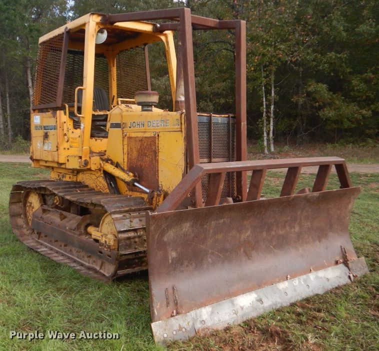 image for item DO1658 1992 John Deere 550G  dozer
