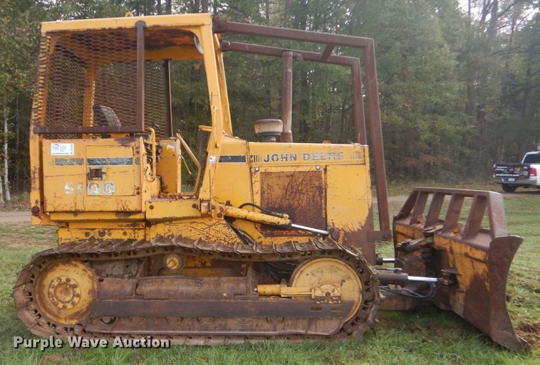 image for item DO1658 1992 John Deere 550G  dozer