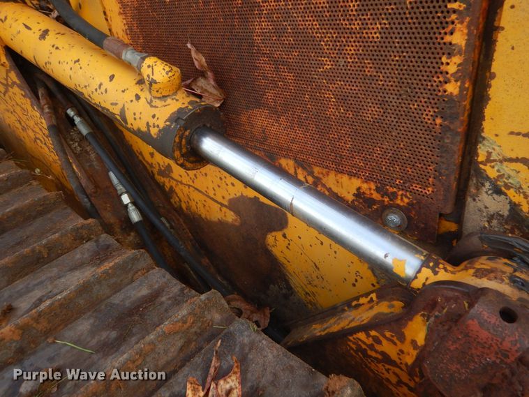 image for item DO1658 1992 John Deere 550G  dozer