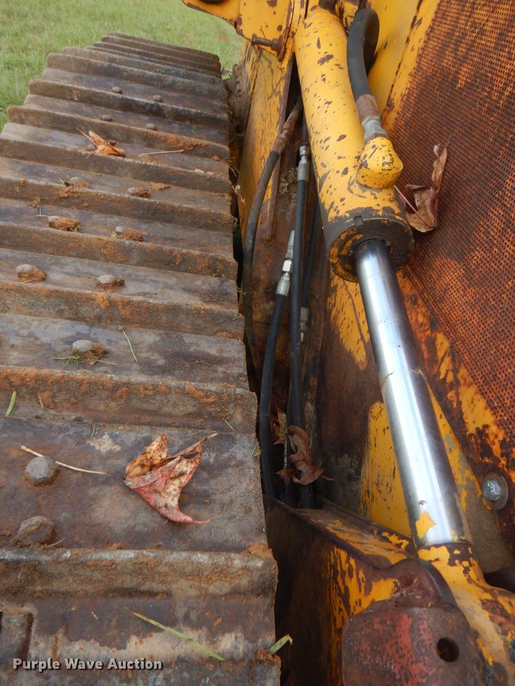 image for item DO1658 1992 John Deere 550G  dozer