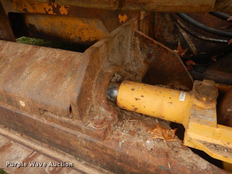 image for item DO1658 1992 John Deere 550G  dozer