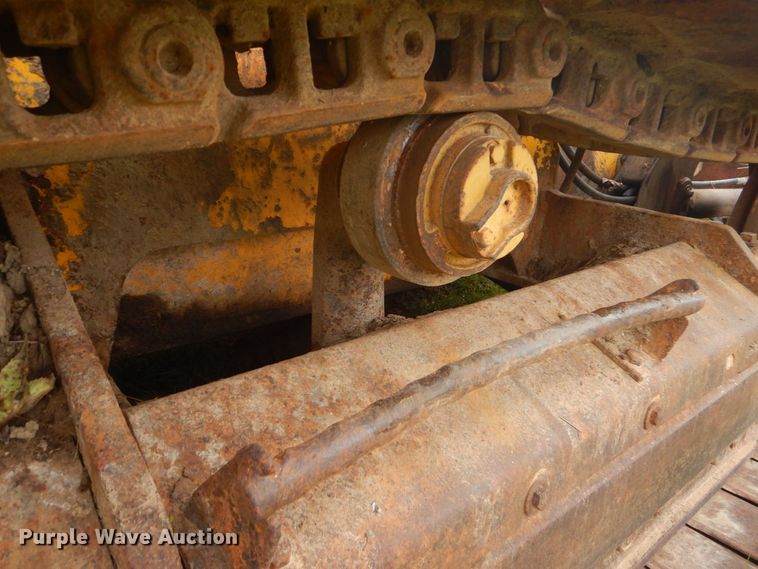 image for item DO1658 1992 John Deere 550G  dozer