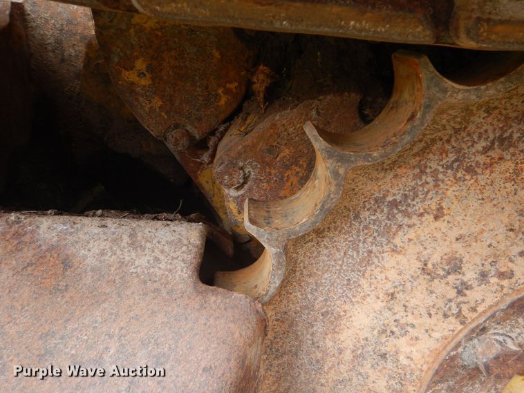 image for item DO1658 1992 John Deere 550G  dozer