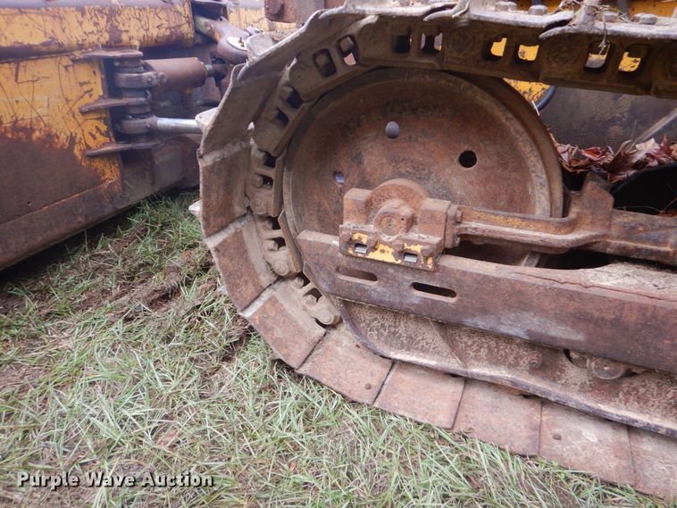 image for item DO1658 1992 John Deere 550G  dozer