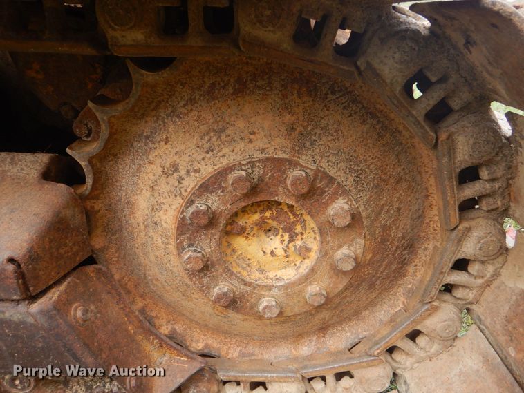 image for item DO1658 1992 John Deere 550G  dozer