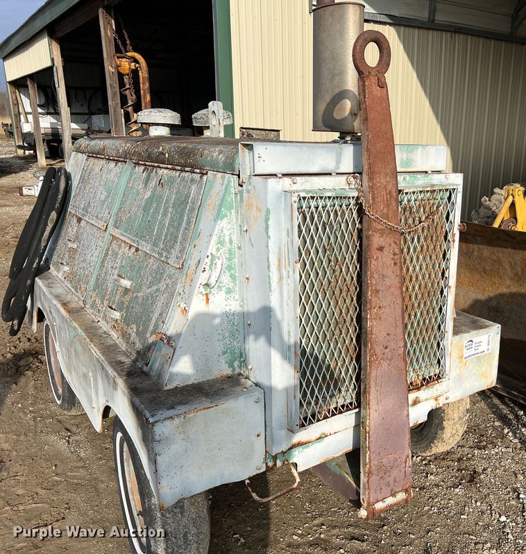 image for item DO2175 1975 Gardner Denver  air compressor