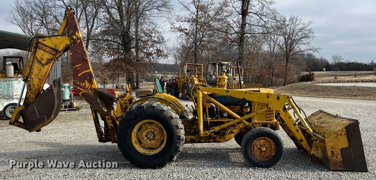 image for item DO2179 Ford  backhoe