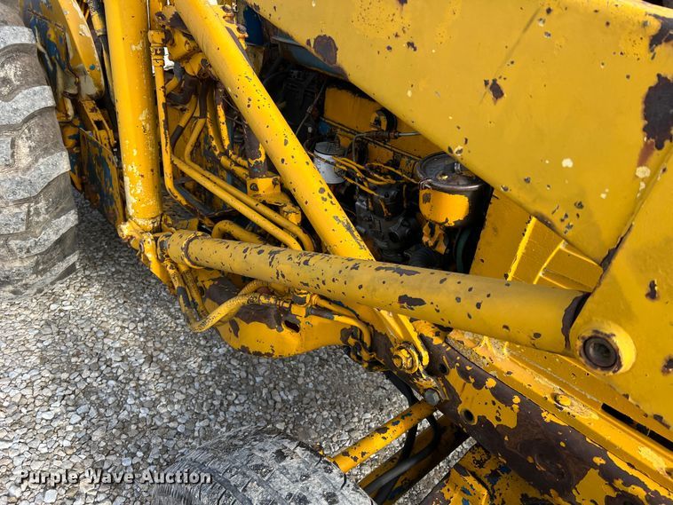 image for item DO2179 Ford  backhoe