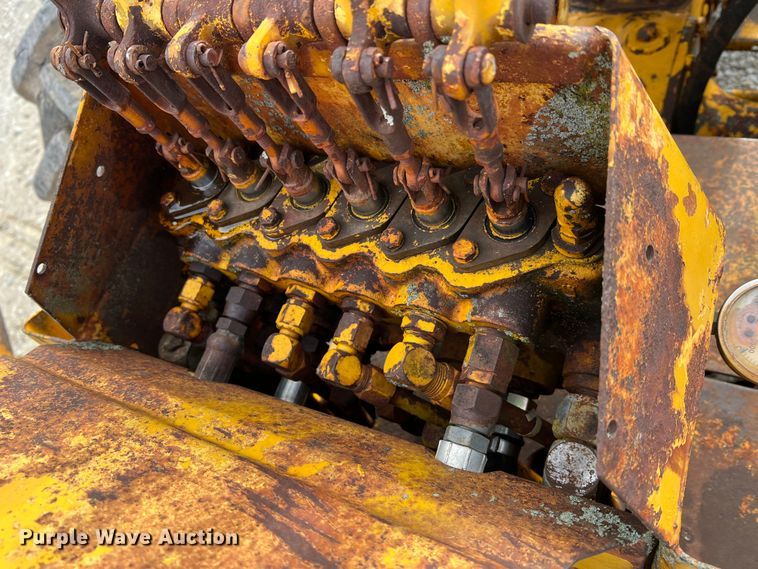 image for item DO2179 Ford  backhoe