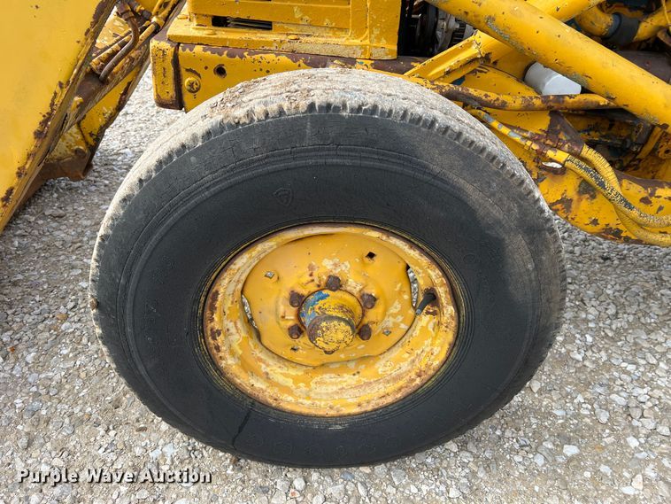 image for item DO2179 Ford  backhoe