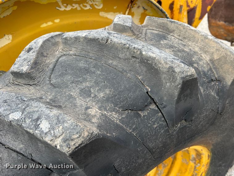 image for item DO2179 Ford  backhoe