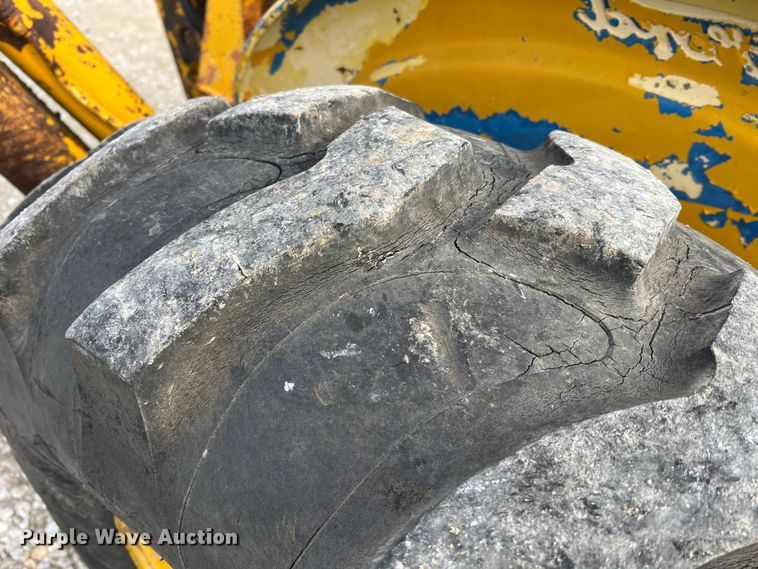 image for item DO2179 Ford  backhoe