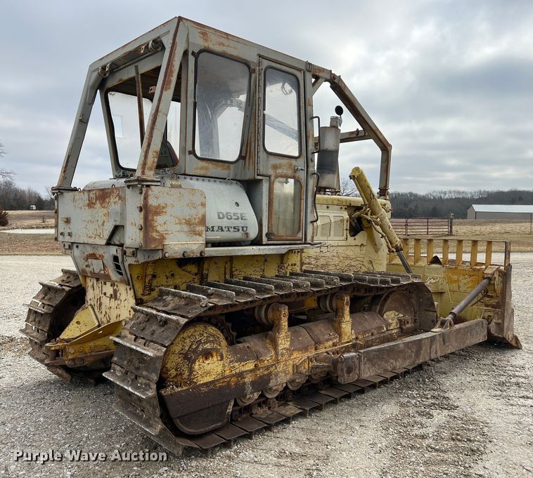 image for item DO2181 Komatsu D65E  dozer
