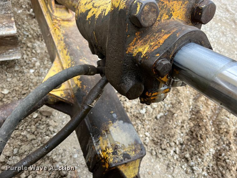 image for item DO2181 Komatsu D65E  dozer