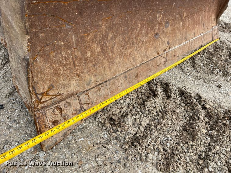 image for item DO2181 Komatsu D65E  dozer