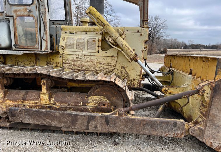 image for item DO2181 Komatsu D65E  dozer