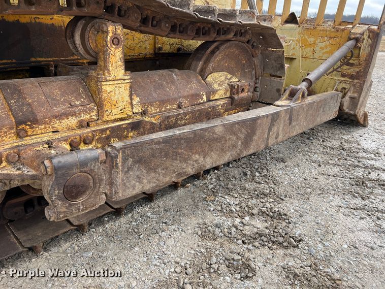 image for item DO2181 Komatsu D65E  dozer