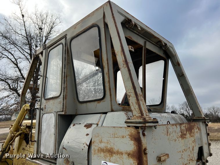 image for item DO2181 Komatsu D65E  dozer