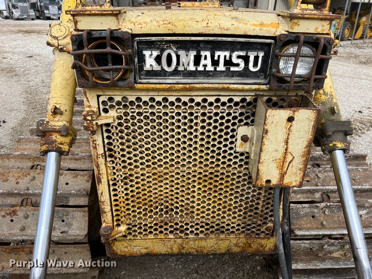 image for item DO2181 Komatsu D65E  dozer