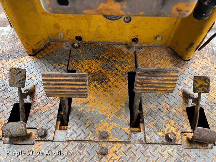image for item DO2181 Komatsu D65E  dozer