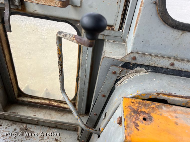 image for item DO2181 Komatsu D65E  dozer