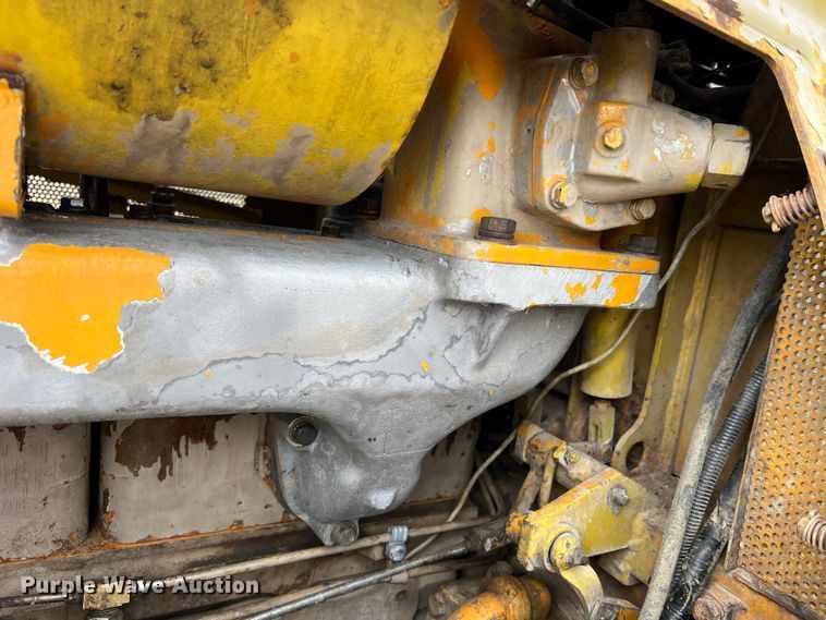 image for item DO2181 Komatsu D65E  dozer