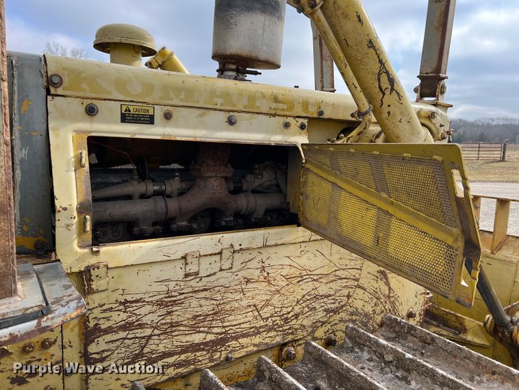 image for item DO2181 Komatsu D65E  dozer