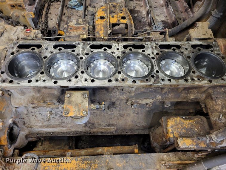 image for item DO2181 Komatsu D65E  dozer