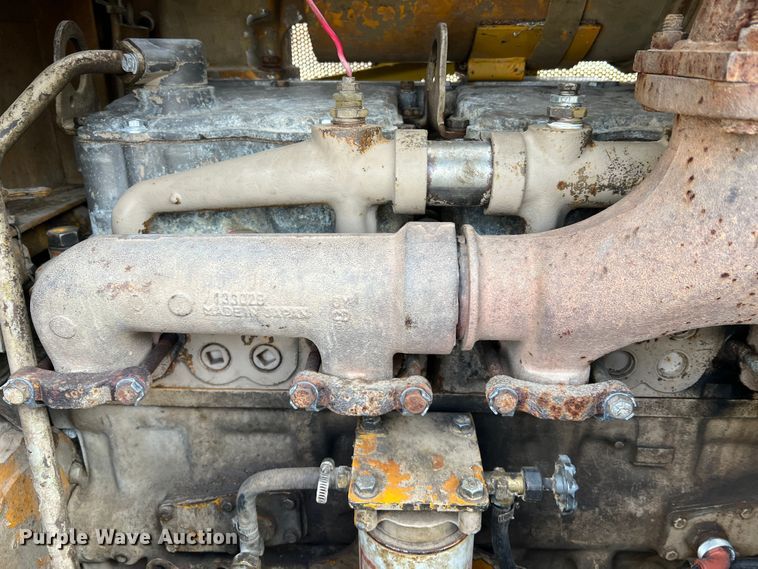 image for item DO2181 Komatsu D65E  dozer