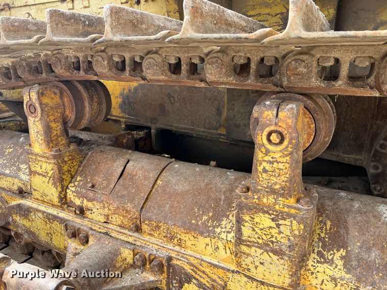 image for item DO2181 Komatsu D65E  dozer