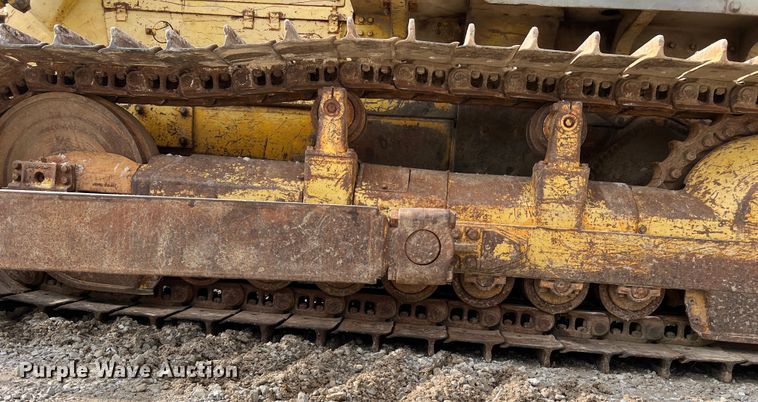 image for item DO2181 Komatsu D65E  dozer