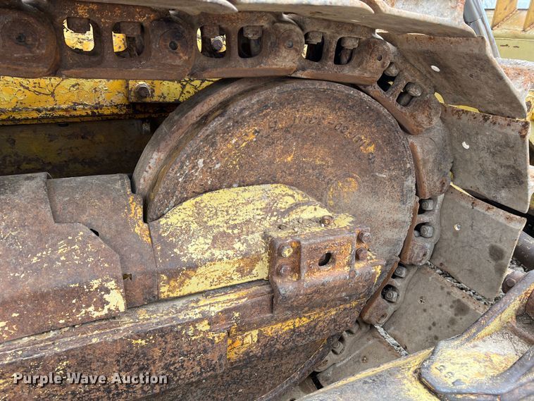 image for item DO2181 Komatsu D65E  dozer